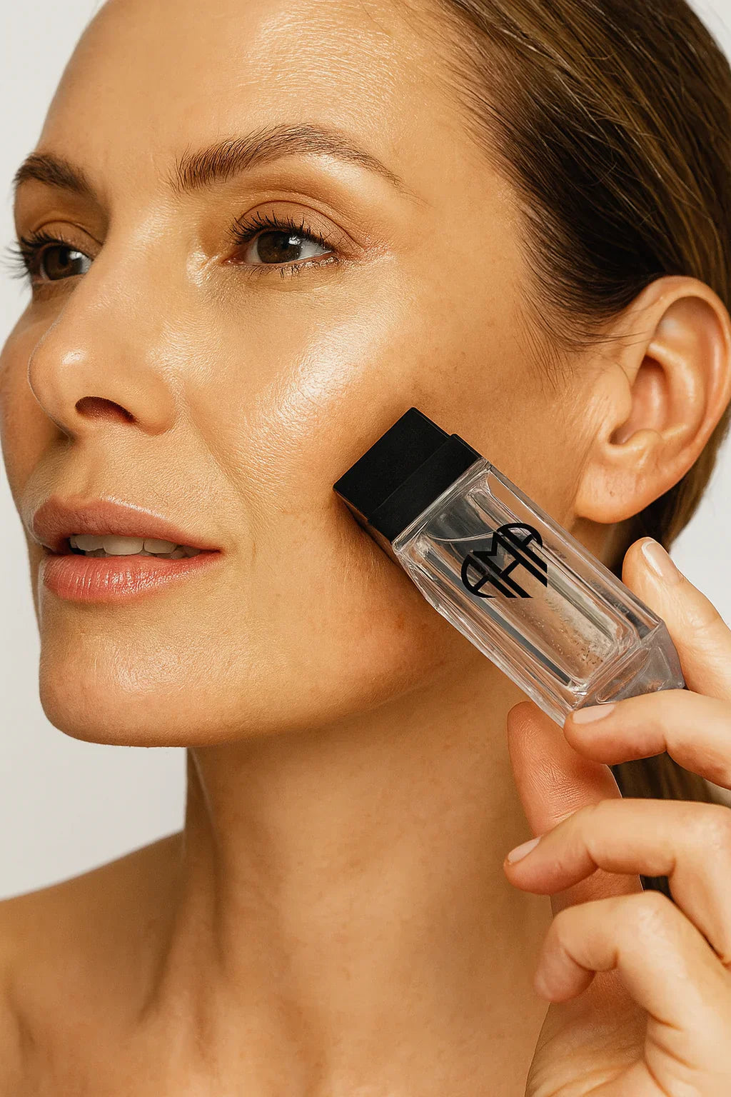 Lifting microneedling therapy (1 serum 10 ml + applicator)